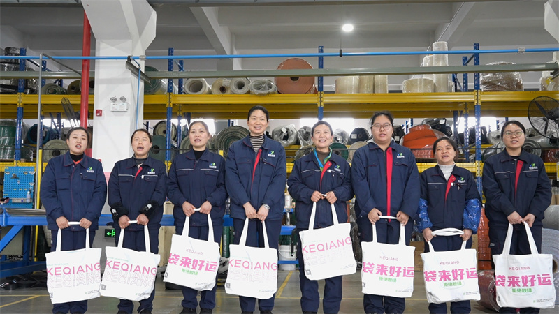 “風(fēng)火輪加速美麗，乾坤圈圈住幸?！迸窆?jié)特別活動(dòng)6